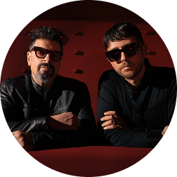 Bedouin na scenie podczas Circoloco.